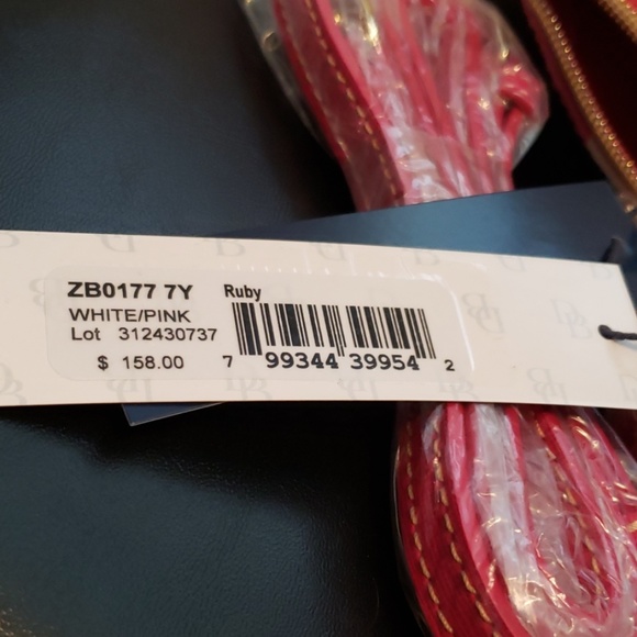 NWT 👛 Dooney and Bourke purse - Picture 4 of 8